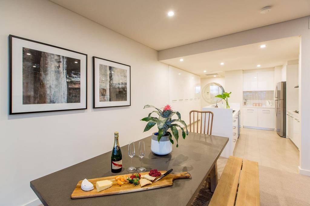Luxury Four Bedroom Apartment With Swimming Pool Wagga Wagga Eksteriør billede